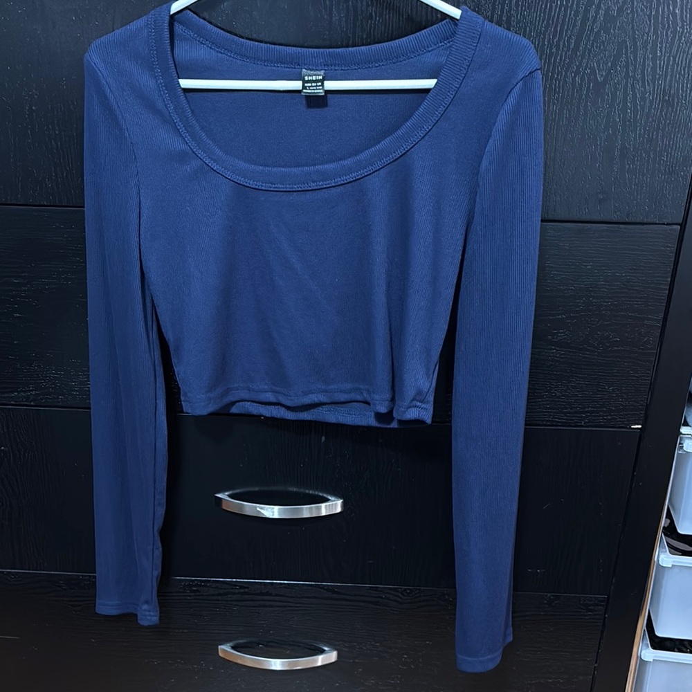 SHEIN Blue Fitted Long Sleeve Crop Top